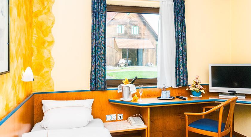 Landhotel Mappacher Hof Bruck in der Oberpfalz الغرفة الصورة